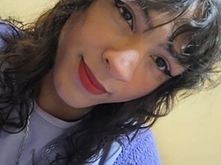 Cynthia لقطة حديثة